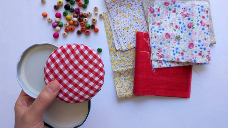 Questo trucco geniale trasforma i tappi in accessori unici per la tua casa…