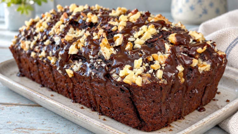 Prendete avena, cacao e banane! Questo dolce senza zuccheri aggiunti nasconde una bella sorpresa